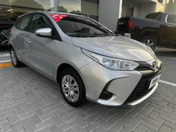 TOYOTA YARIS 1.5 16V FLEX XLS MULTIDRIVE TOYOTA YARIS 1.5 16V FLEX XLS MULTIDRIVE